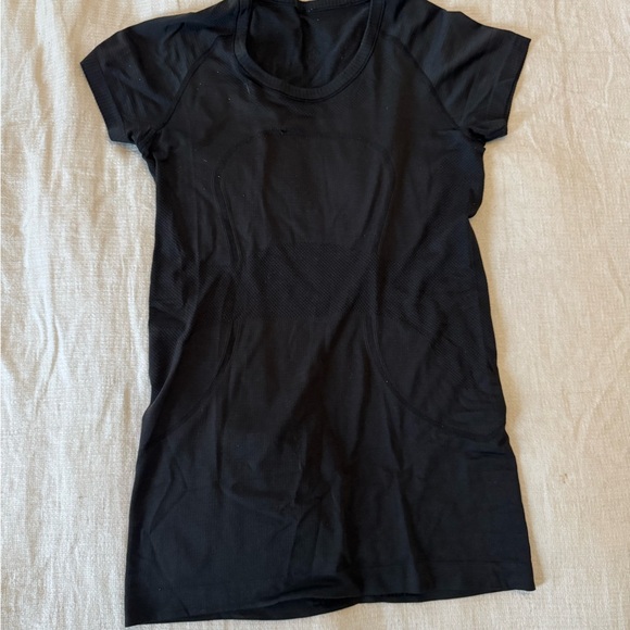 Lulu Swift Stride Tshirt - Picture 1 of 4